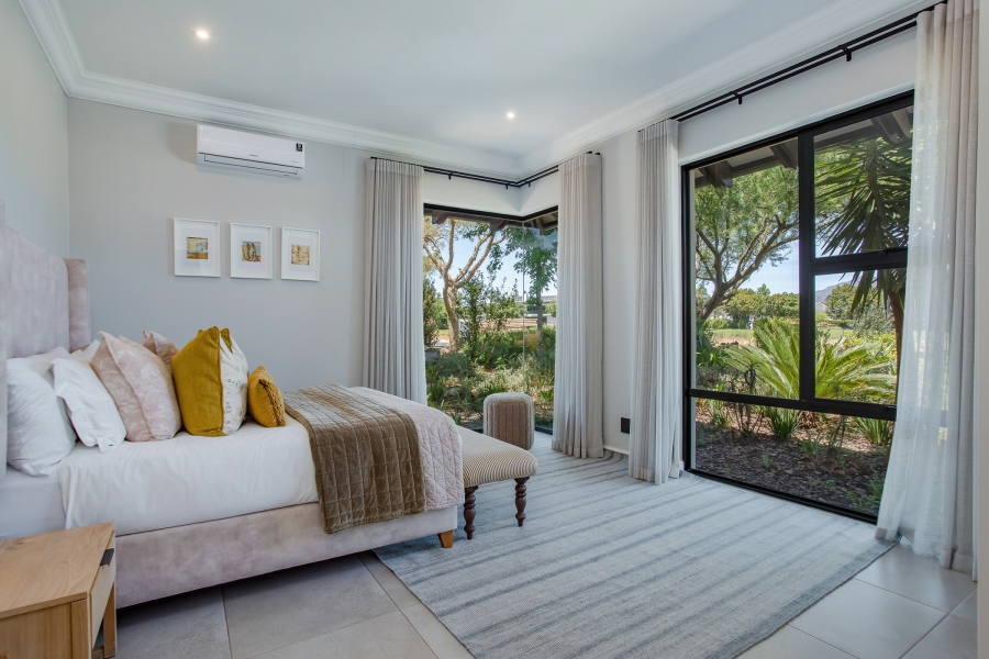 4 Bedroom Property for Sale in Pearl Valley at Val de Vie Western Cape